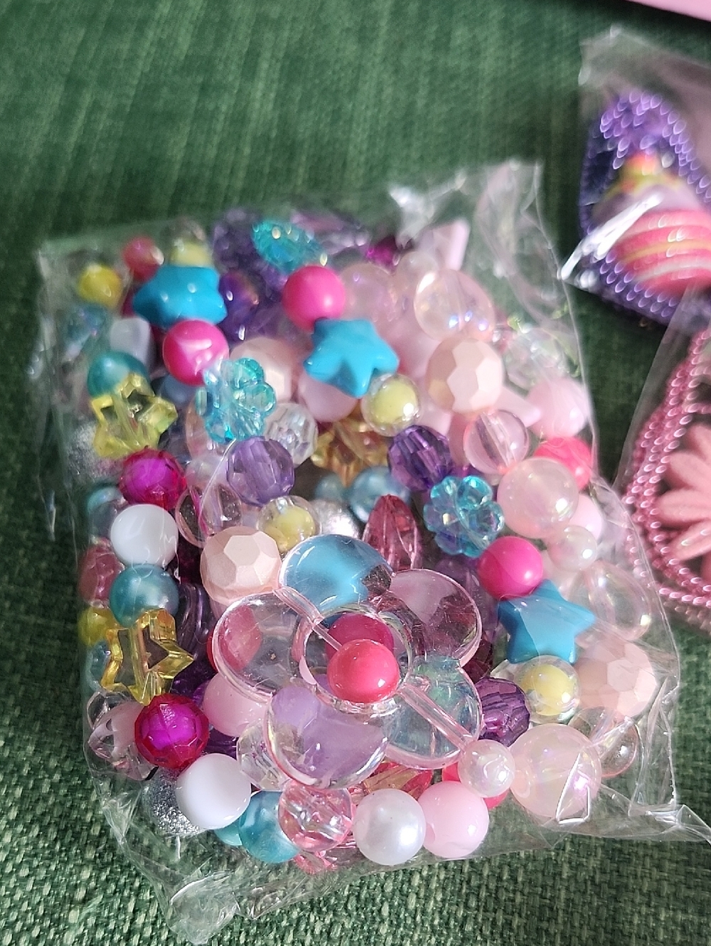 Unicorn Plush Coin Purse & Kids Jewelry Set - White & Pink - Picture 2 of 8